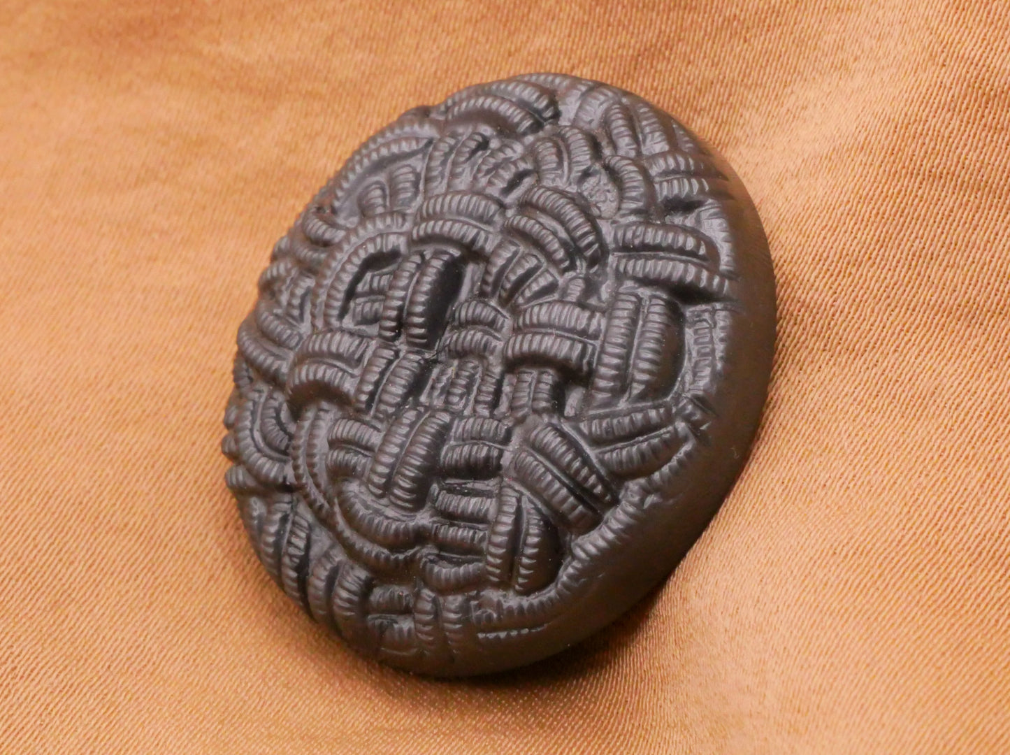 Yarn Look Grey Plastic Vintage Button 28mm