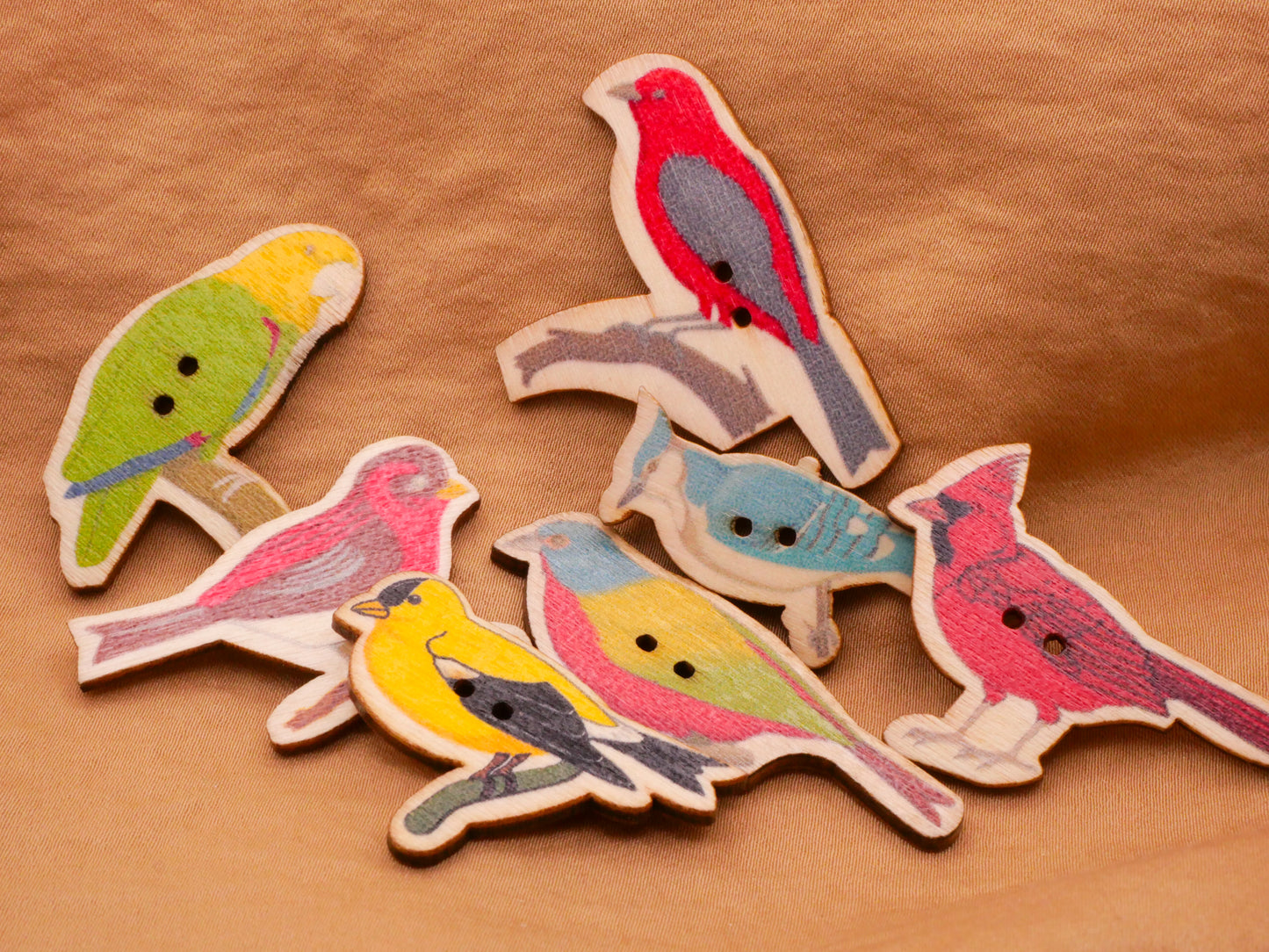 Bird Parrot Goldfinch Blue Jay Wood Sew-Thru Button Various 15-47mm