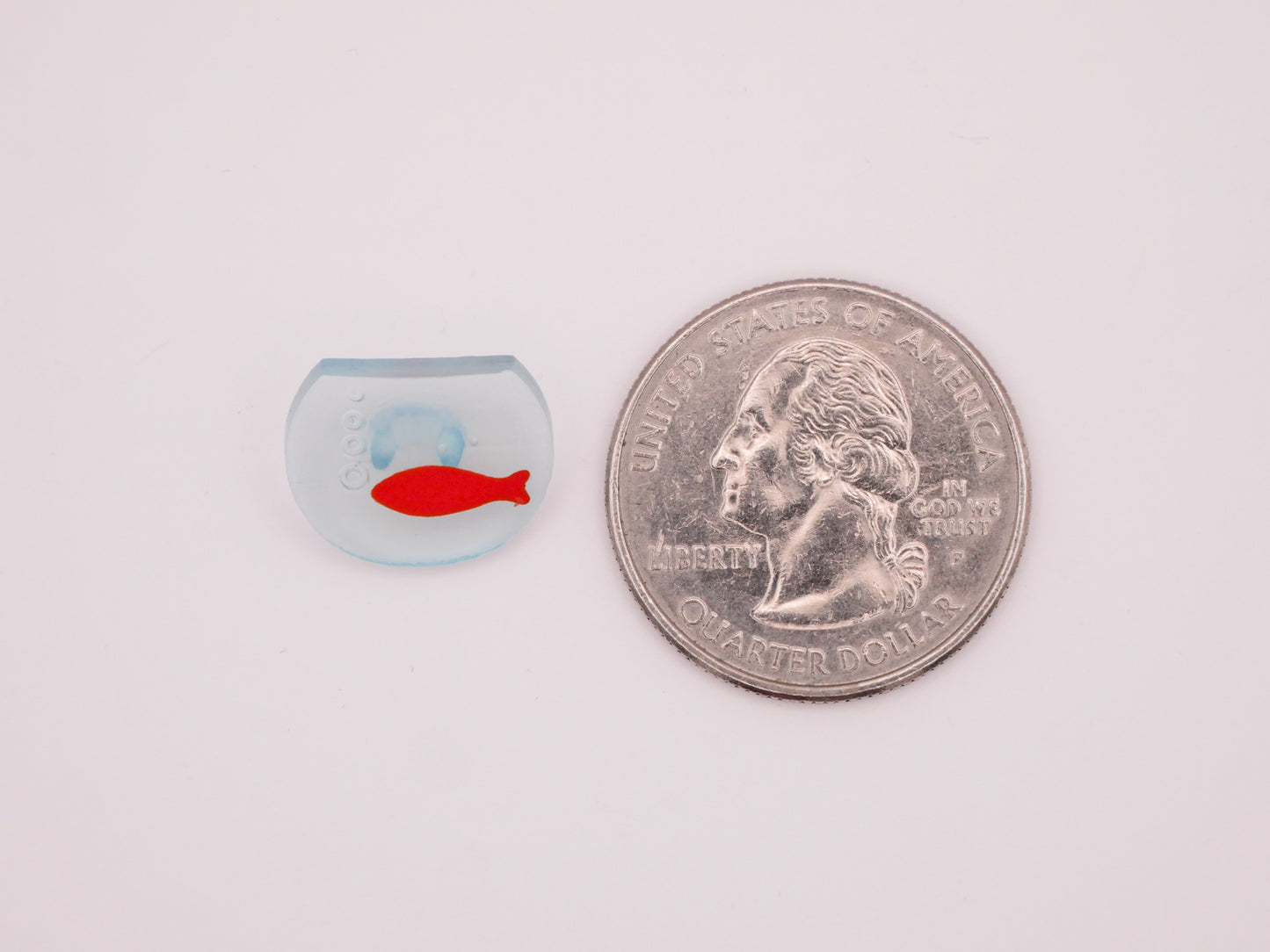 Goldfish Fish Bowl Bubbles Plastic Button 12x15mm