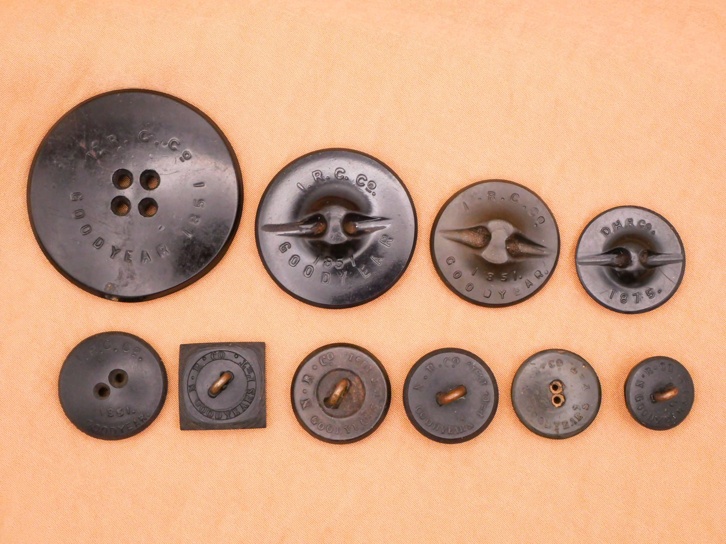 Goodyear Rubber Antique Button Various 13-38mm