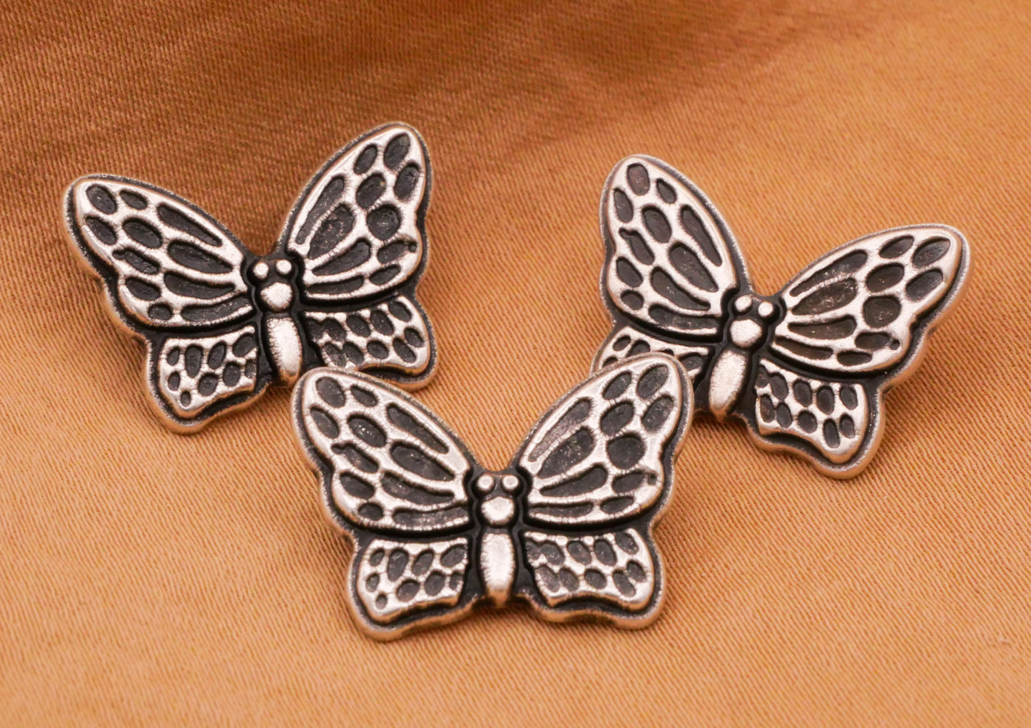 Butterfly Flying Insect Detailed Metal Button 14x20mm