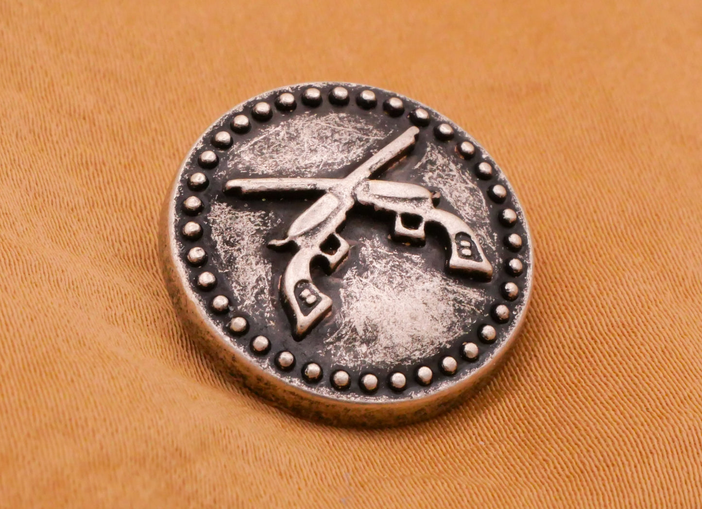 Cowboy Indian Native American Guns Arrows Carded Metal Button Various 18-20mm