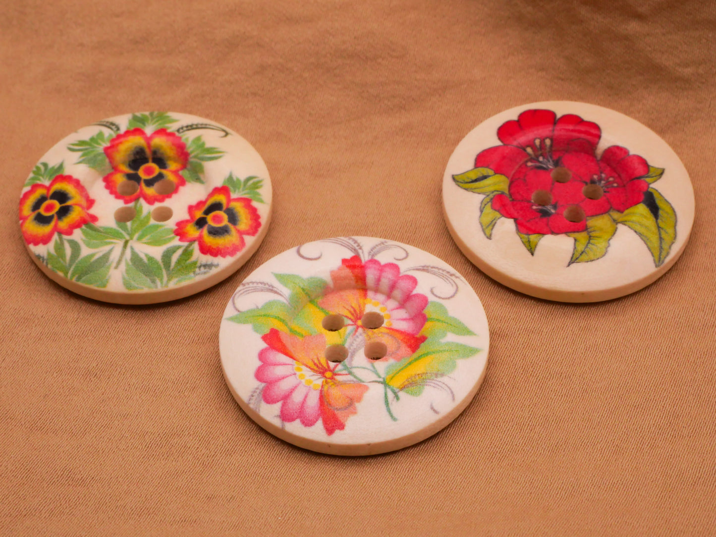 Flowers Red Green Wood Sew-Thru Button Various 30mm