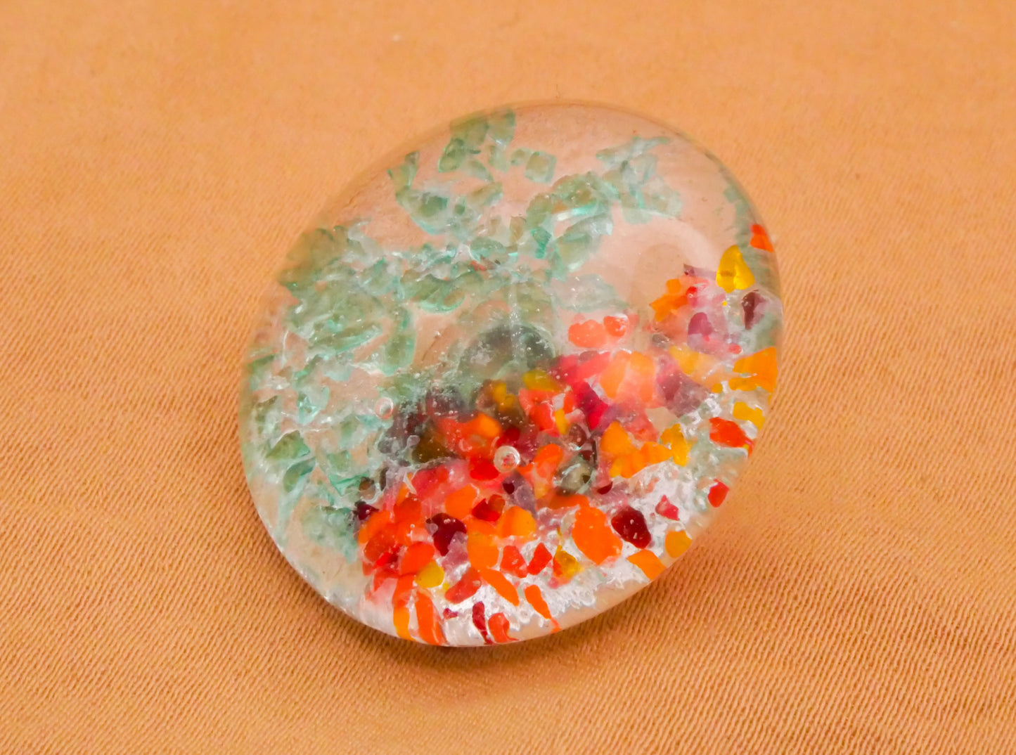 Theresa Rarig Paperweight Glass Studio Button 14-32mm