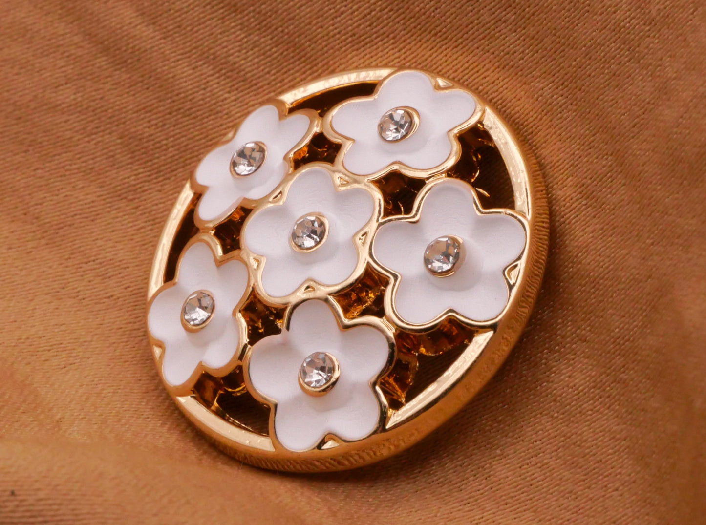 Daisy Flower Cluster Rhinestone White Enamel Gold Metal 23mm