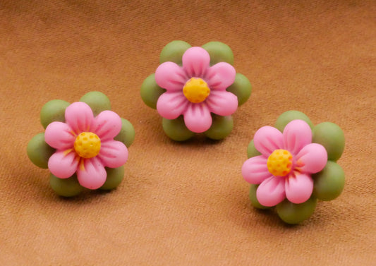 Flower Dainty Pink Green Plastic Set of Three Buttons 13mm