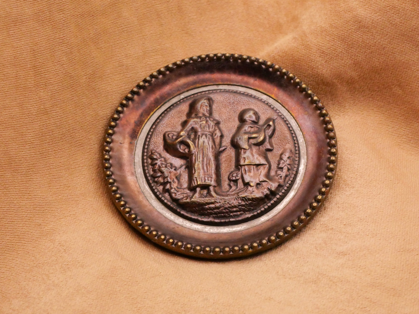 Woman Basket Man Lute Large Victorian Picture Button 37mm