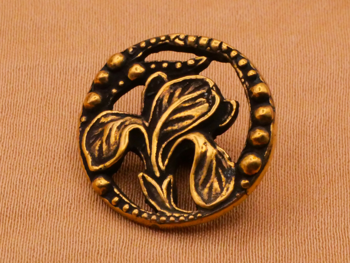 Iris Flower Dot Rim Bronze Metal Button 19mm