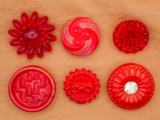 Red Coil Transparent Rhinestone Vintage Plastic Button Various 21-28mm