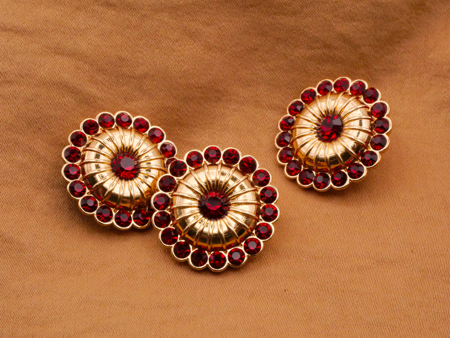 Rhinestone Red Glass Gold Metal Spoke Design Button 22mm