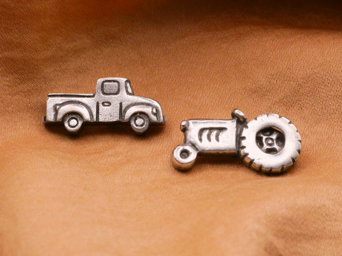 Danforth Pewter Truck Tractor Back Mark Metal Button 12x22mm