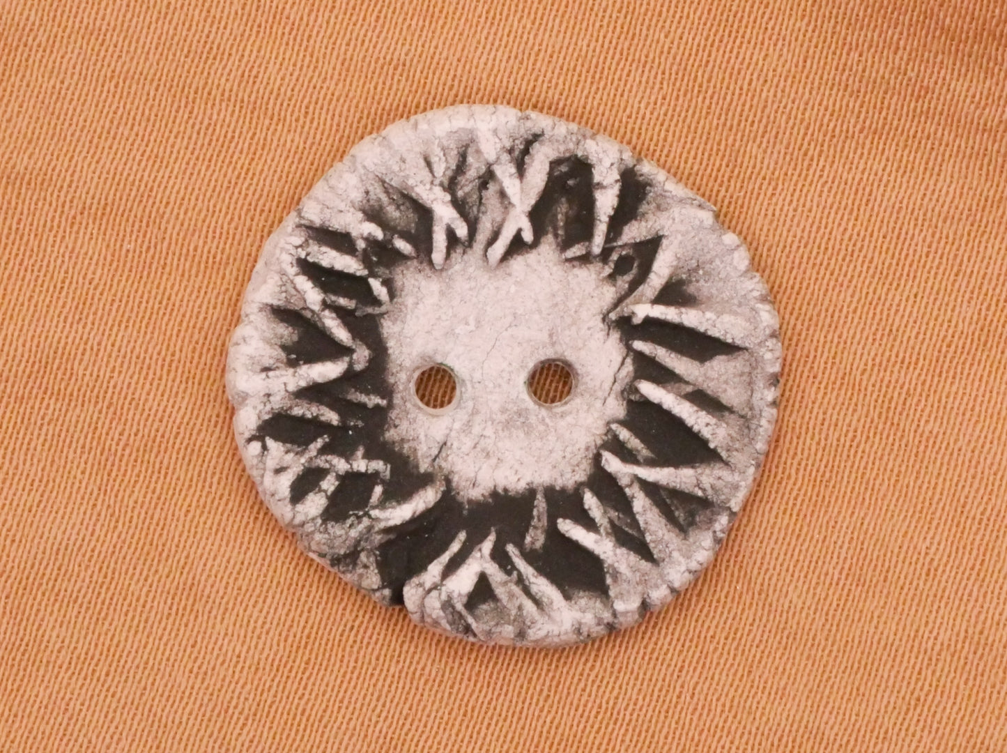 Handmade Flower Grey Stoneware Button 21mm