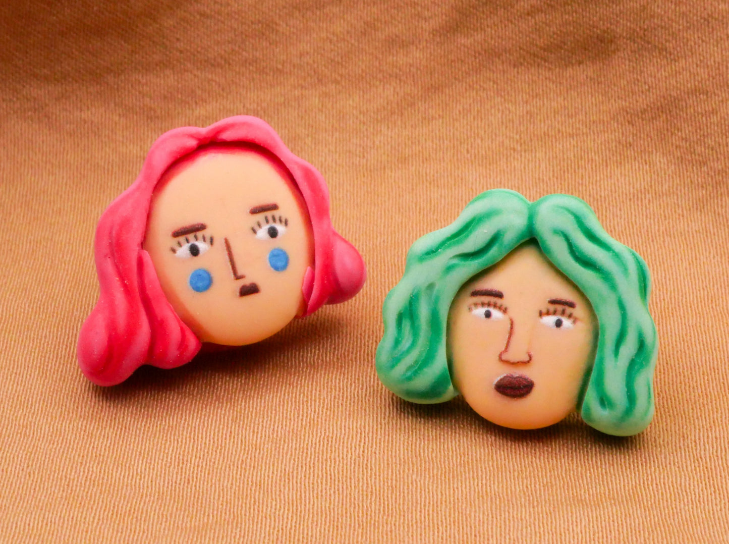 Women Portrait Faces Pink Green Hair Plastic Button Various 15-20mm