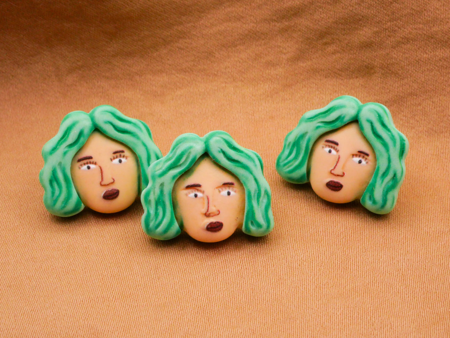 Women Portrait Faces Pink Green Hair Plastic Button Various 15-20mm