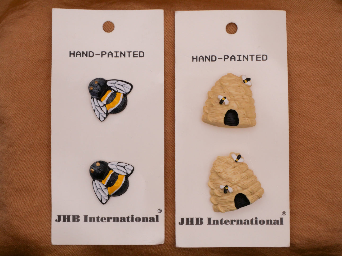 Bee Bumble Hive JHB Hand-Painted Plastic Metal Carded Buttons Various 17-22mm