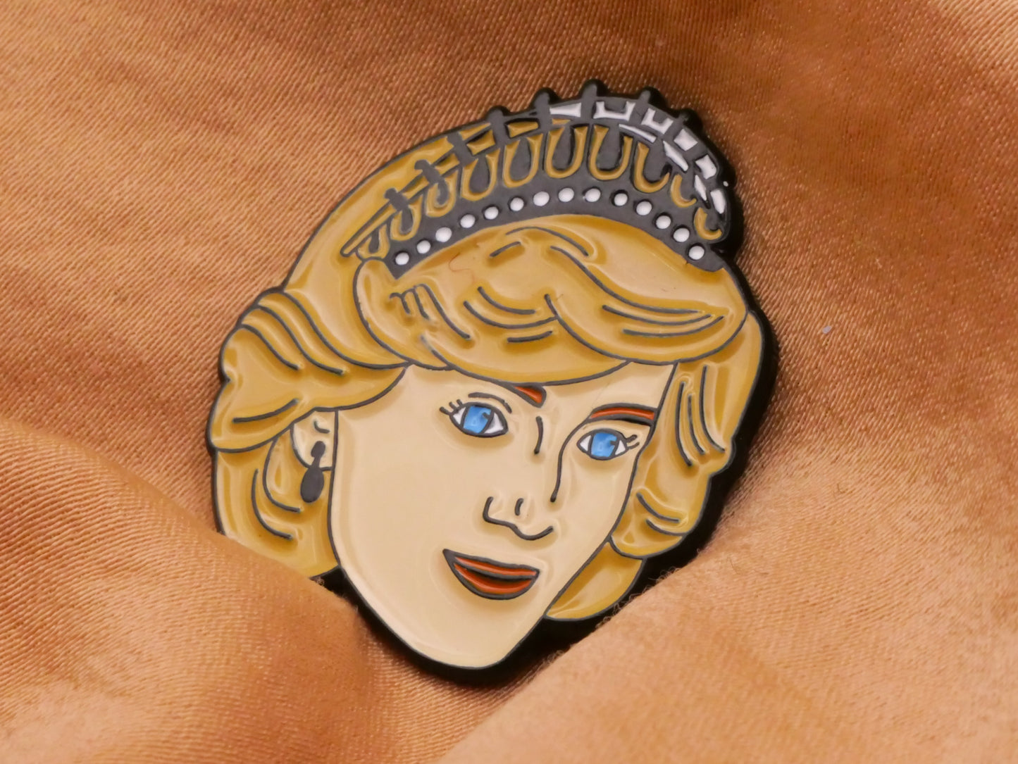 Princess Diana Royalty Enamel Metal Button 28x31mm