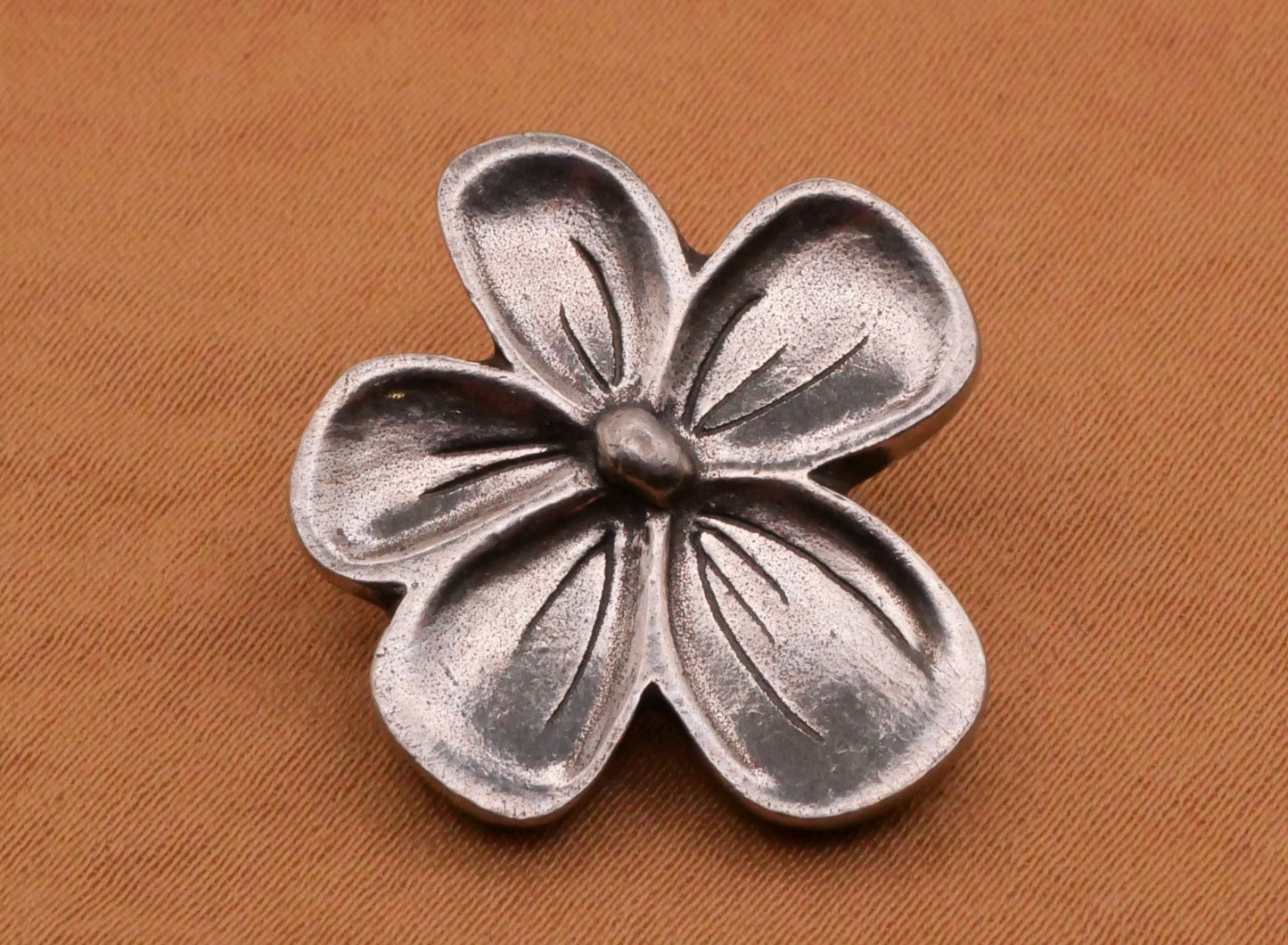 Danforth Pewter Retro Flower Back Mark Pewter Metal Button 21x24mm