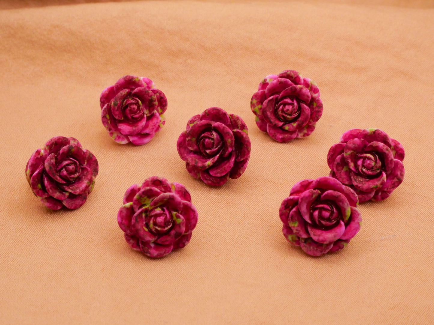 Rose Tie Dye Look Magenta Green Plastic Set of Three Buttons 13mm