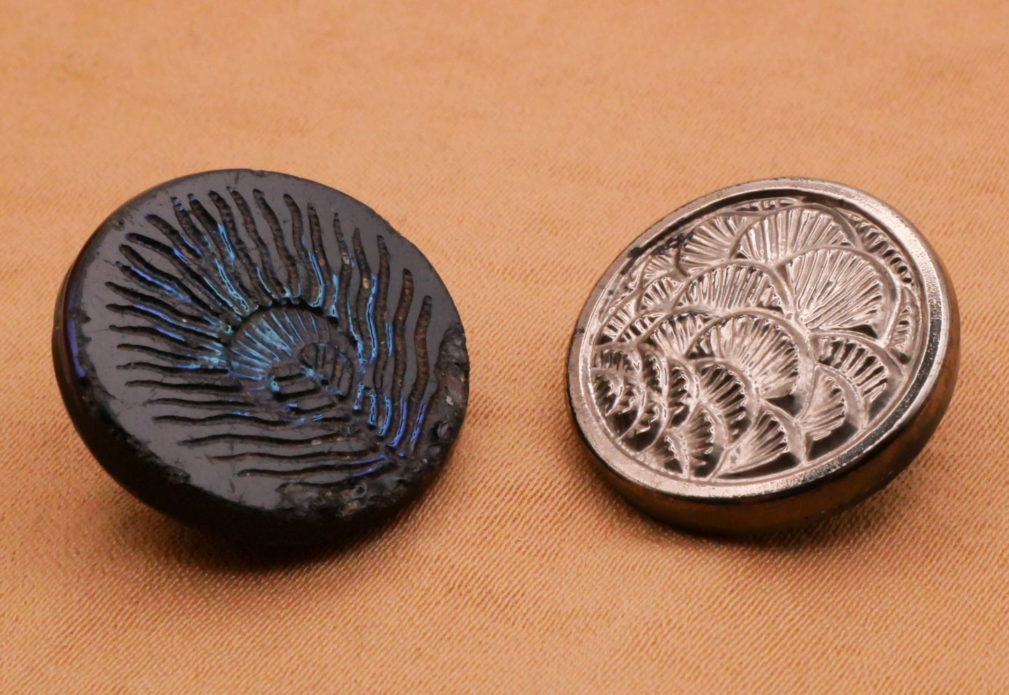 Peacock Plume Feather Vintage Glass Button Various 18-19mm