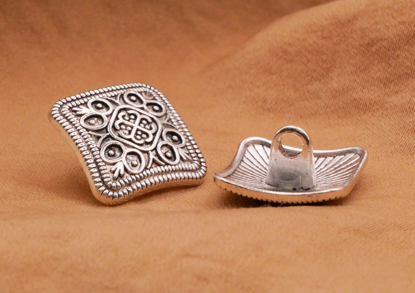 Filigree Square Tile Look Silver Metal Set of Five Buttons 14mm