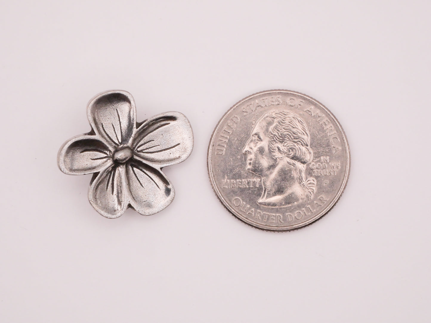 Danforth Pewter Retro Flower Back Mark Pewter Metal Button 21x24mm