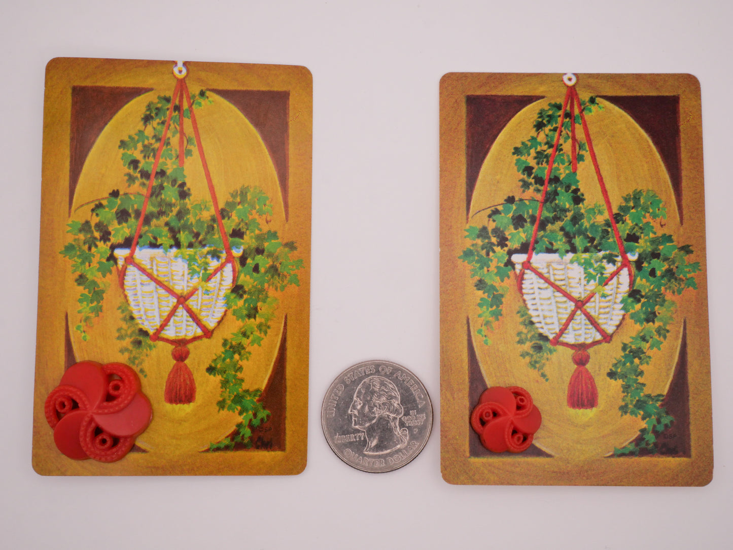 Swirl Pierced Red Plastic Hanging Plant Playing Card Vintage Button Various 15-22mm