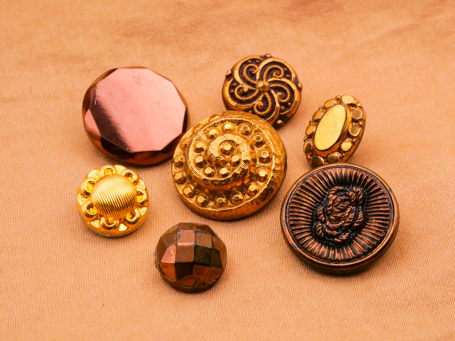 Metallic Gold Copper Bronze Vintage Glass Set of Seven Buttons 9-19mm