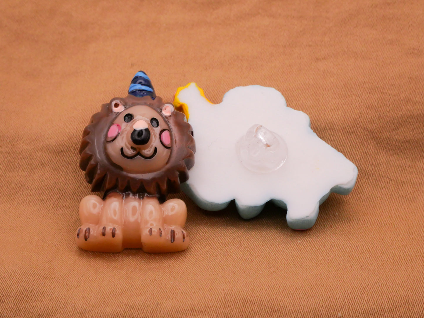 Party Animals Elephant Lion Monkey Plastic Set of Three Buttons 18-34mm