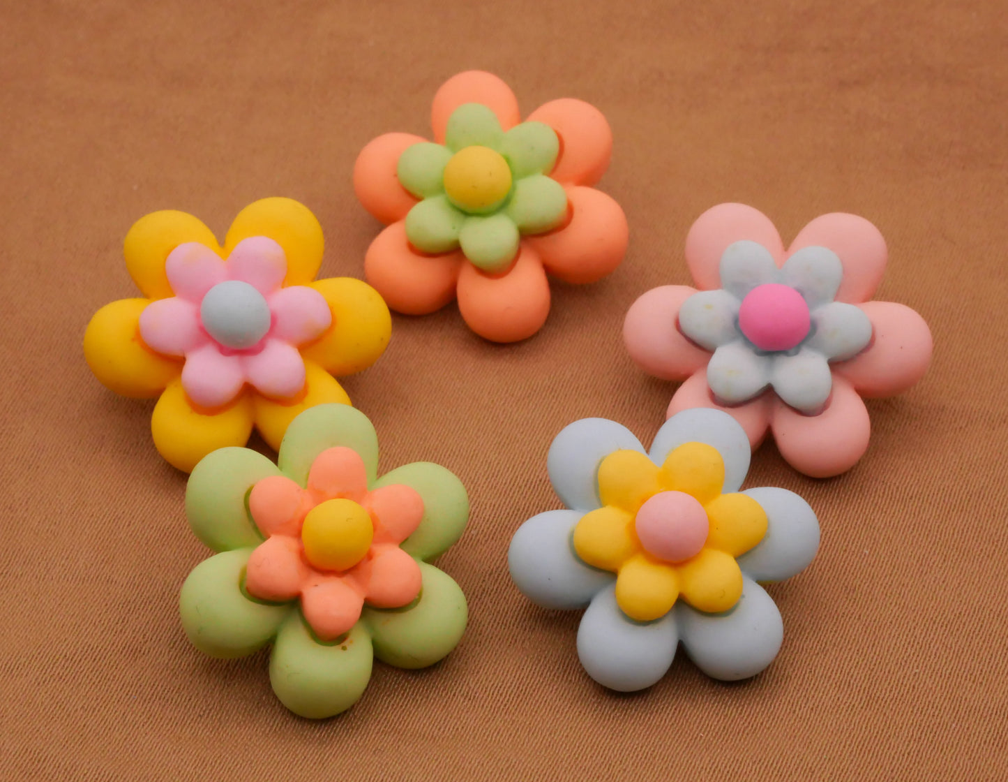 Flower Multi-Color Plastic Set of Five Buttons 19mm