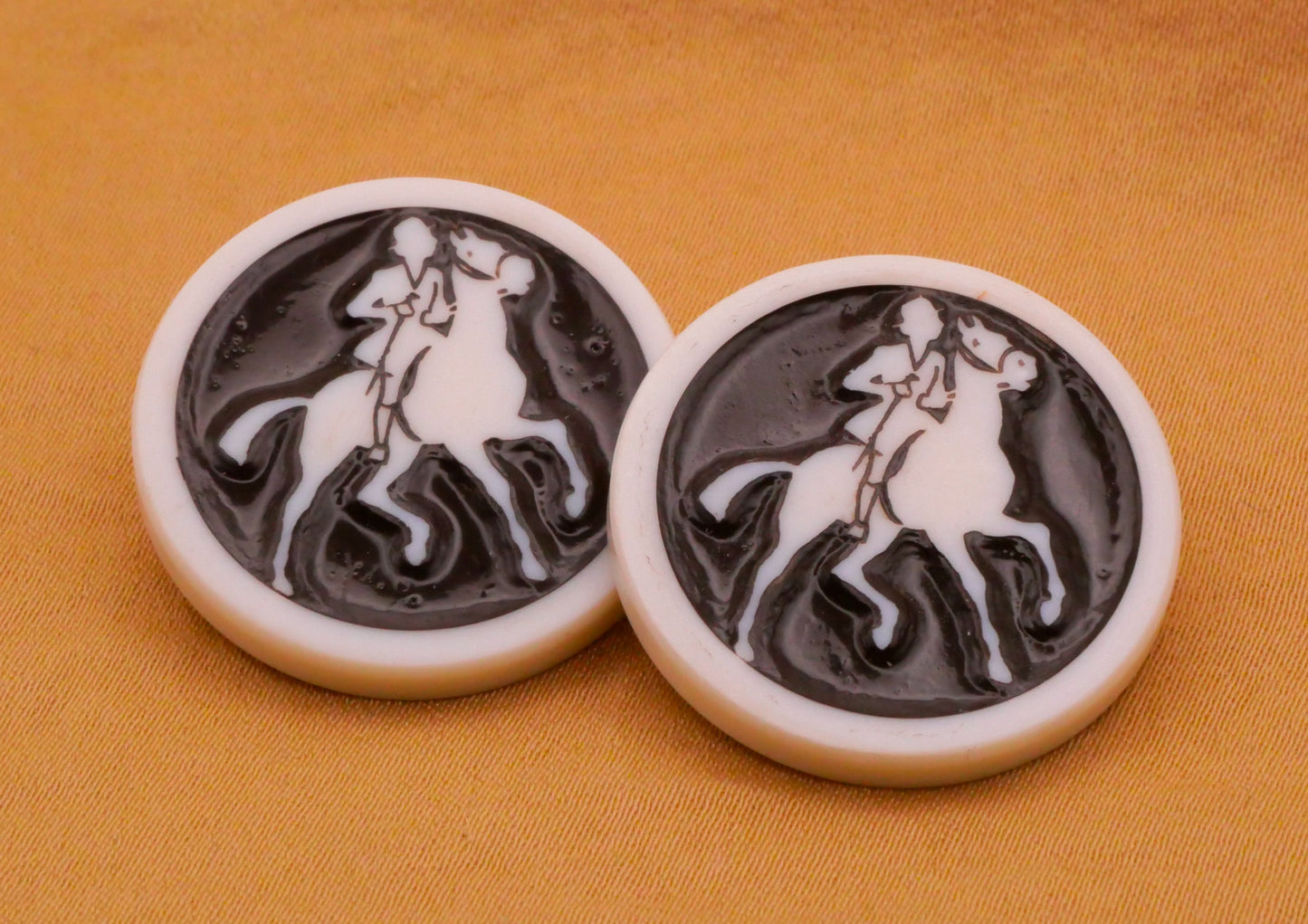 Artid Horse Horseback Riding England Plastic Button 25mm