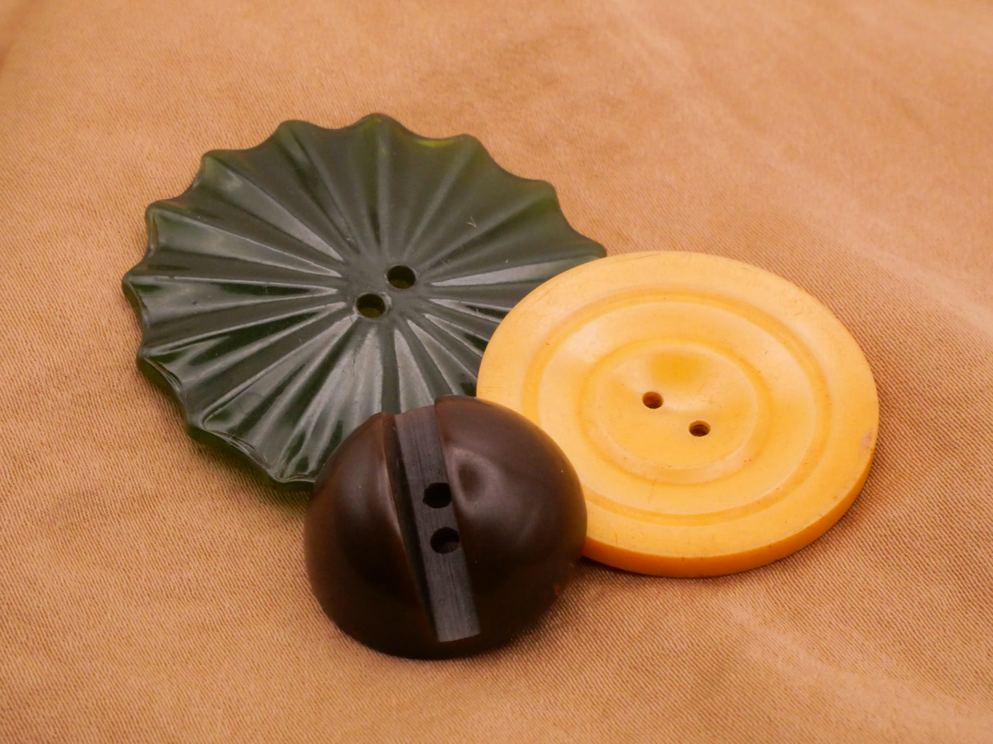 Bakelite Stack Sunburst Rope Gear Vintage Early Plastic Buttons Various 13-37mm