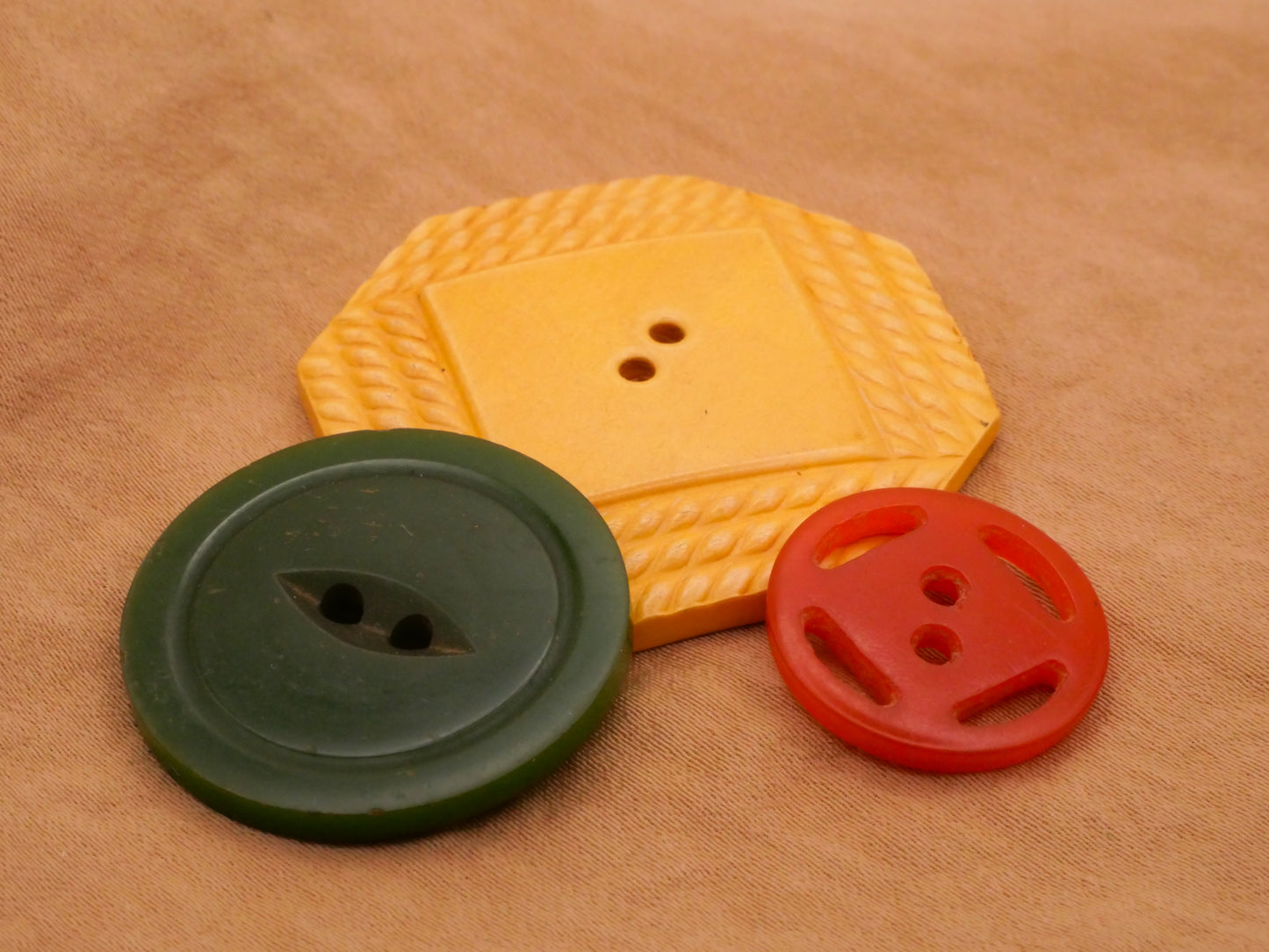 Bakelite Stack Sunburst Rope Gear Vintage Early Plastic Buttons Various 13-37mm