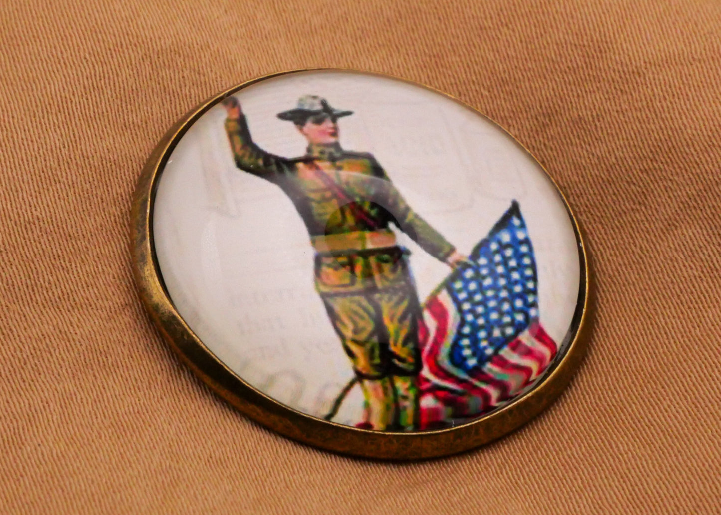 WWI Doughboy American Flag Vintage Illustration Glass Metal Button 28mm