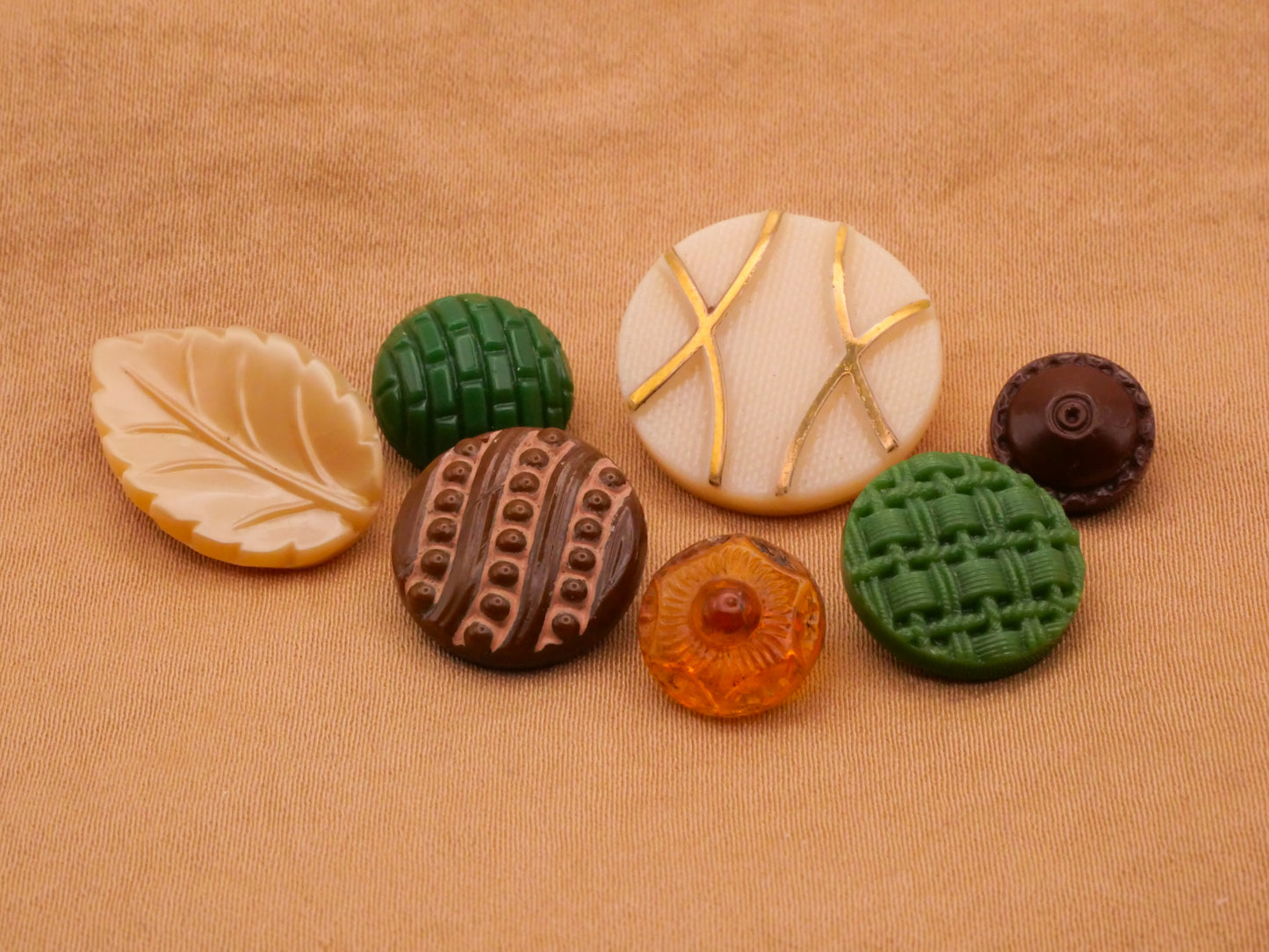 Glass Green Brown Orange Ivory Leaf Vintage Set of Seven Buttons 9-18mm