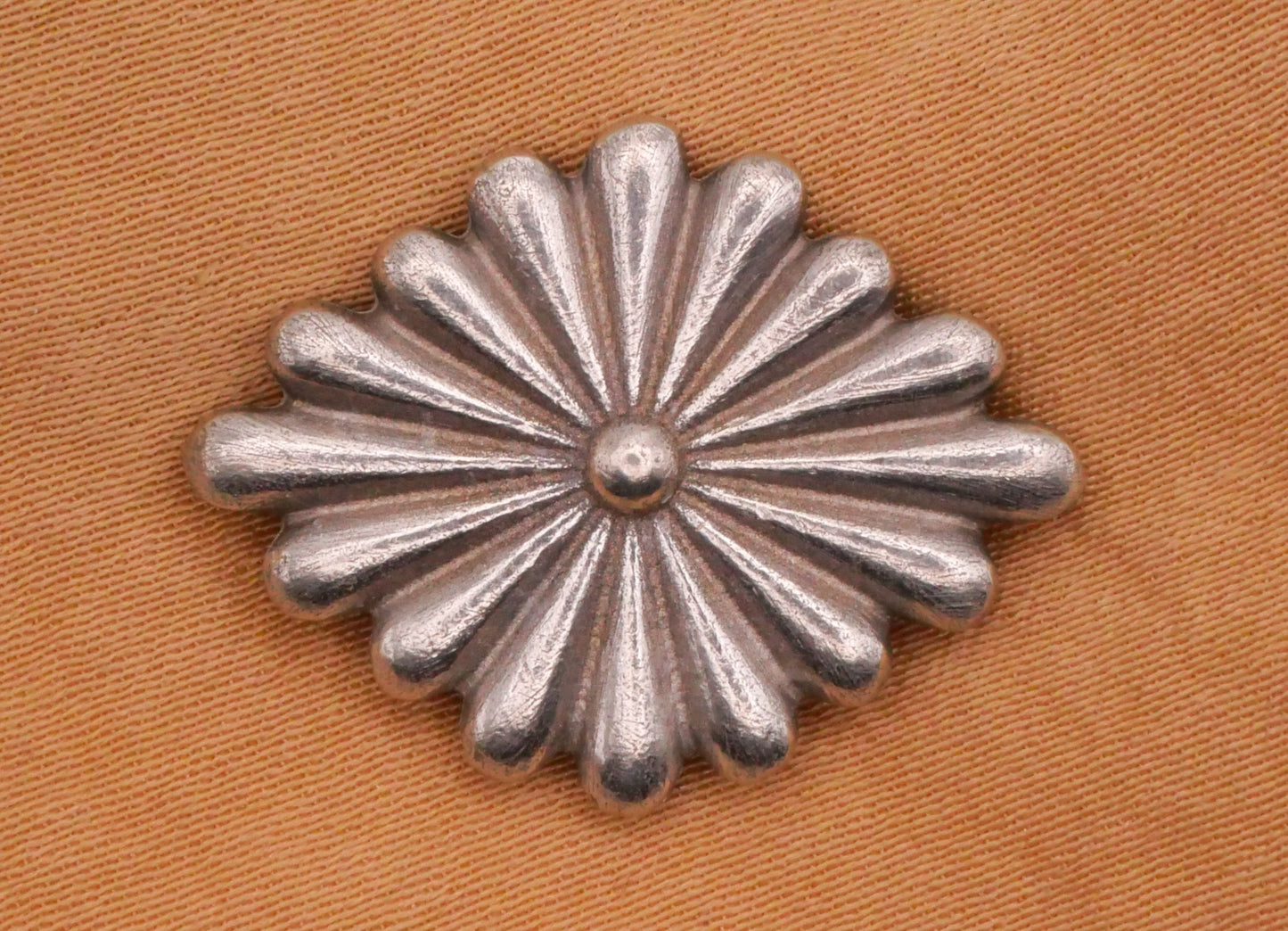 Danforth Sun Rays Southwest Medallion Back Mark Pewter Metal Button 19x25mm