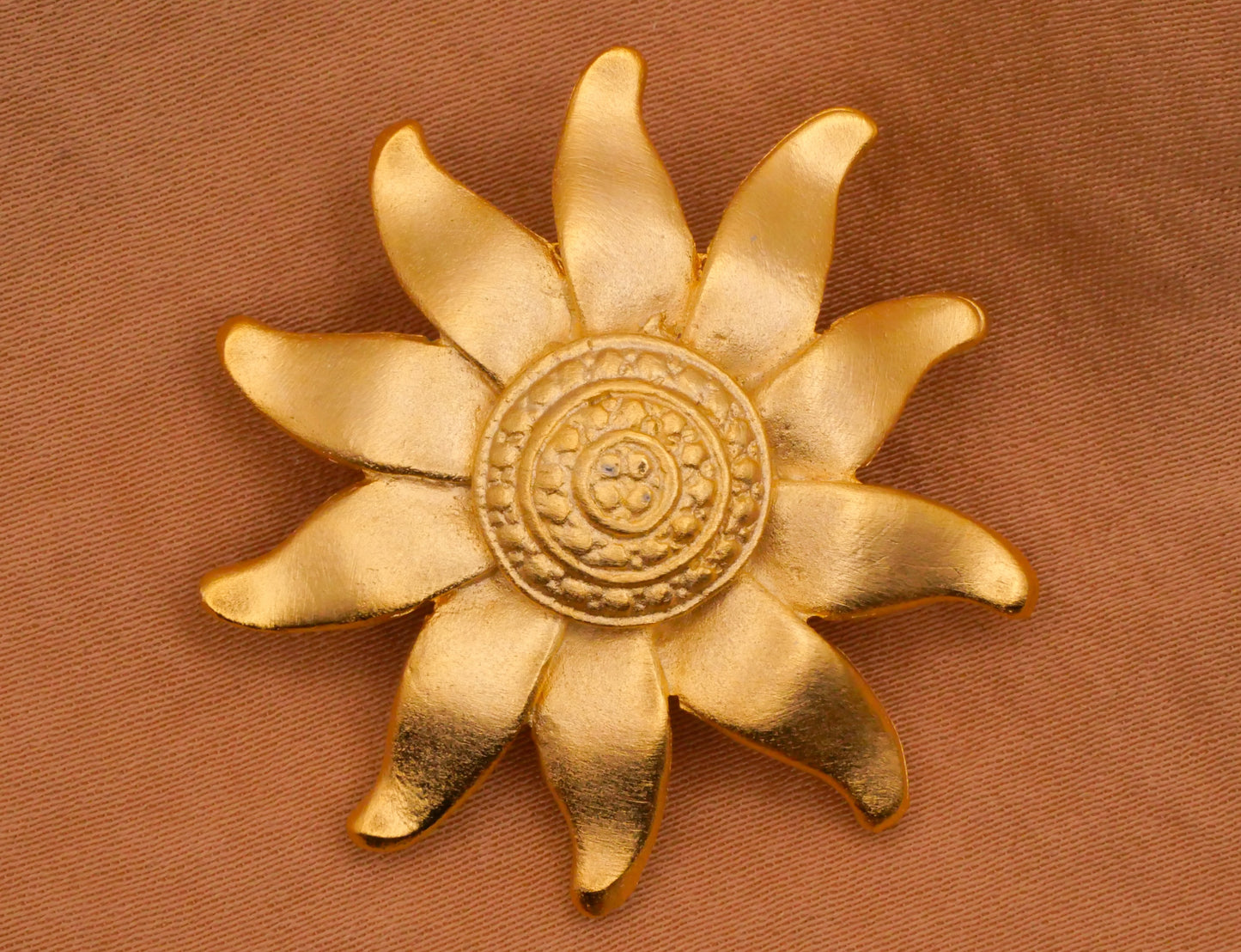 Sunflower Flower Vintage Gold Metal Large Button 38mm