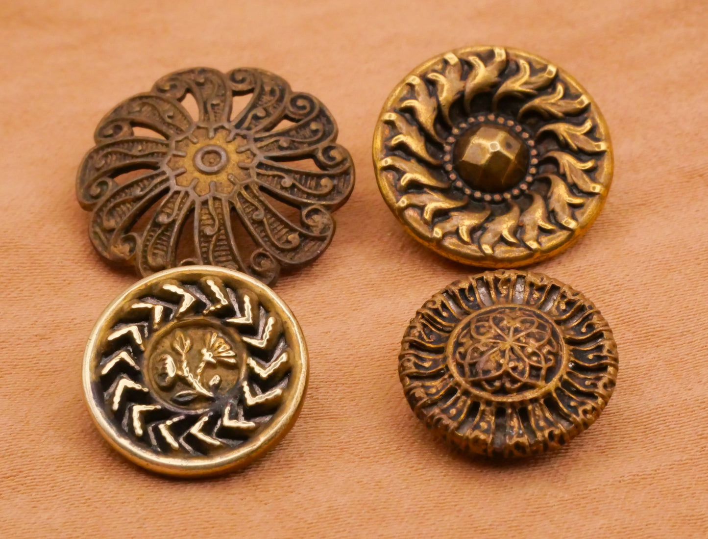 Sun Rays Celestial Antique Metal Button Various 14-18mm