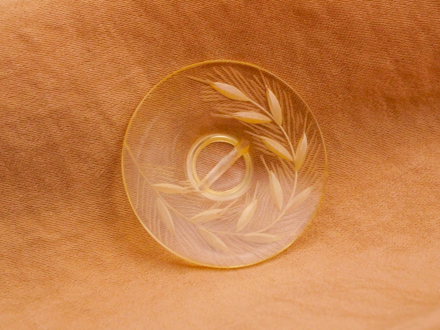 Grain Grass Etched Glass Look Purple Peach Vintage Plastic Button Various 31-40mm