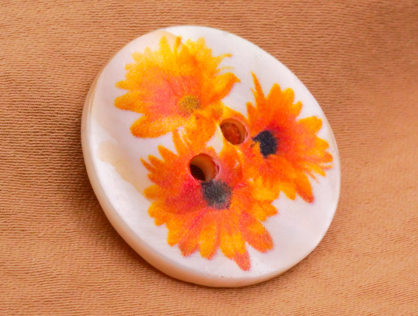 Flower Trio Sunflower Gerber Daisy Mother of Pearl Button 25mm