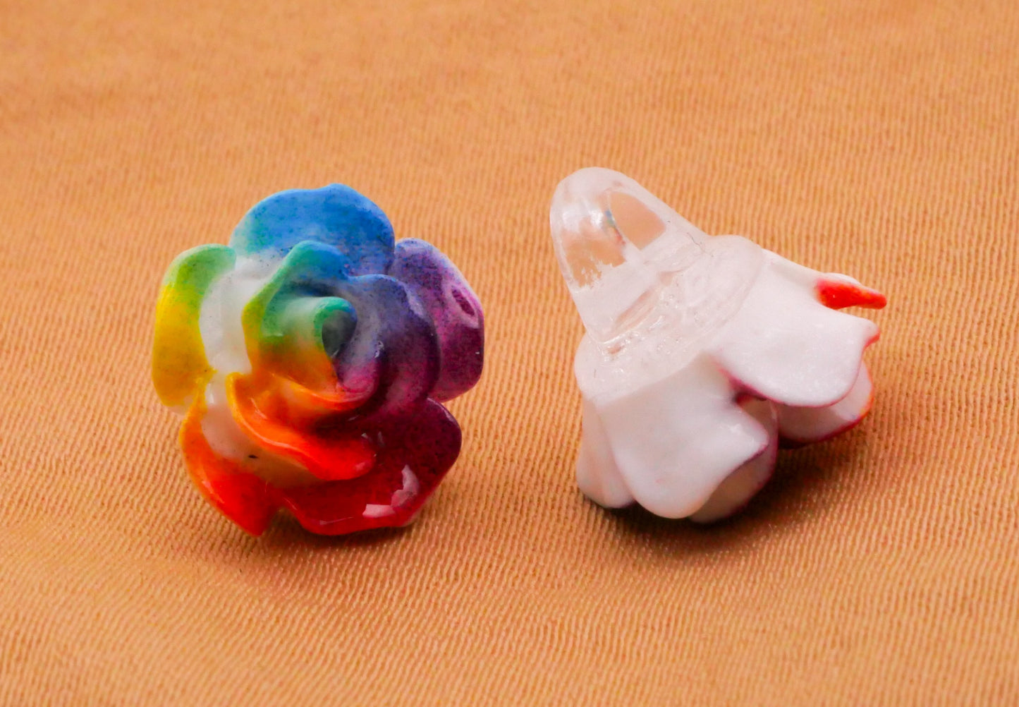 Rainbow Dyed Rose Plastic Set of Ten Buttons 13mm