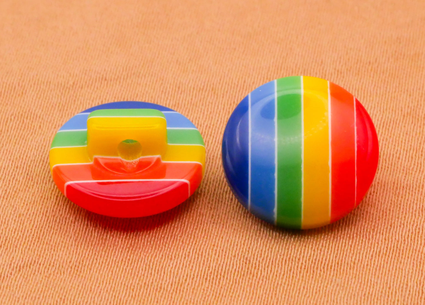 Rainbow Stripe Circle Plastic Set of Five Buttons 13mm