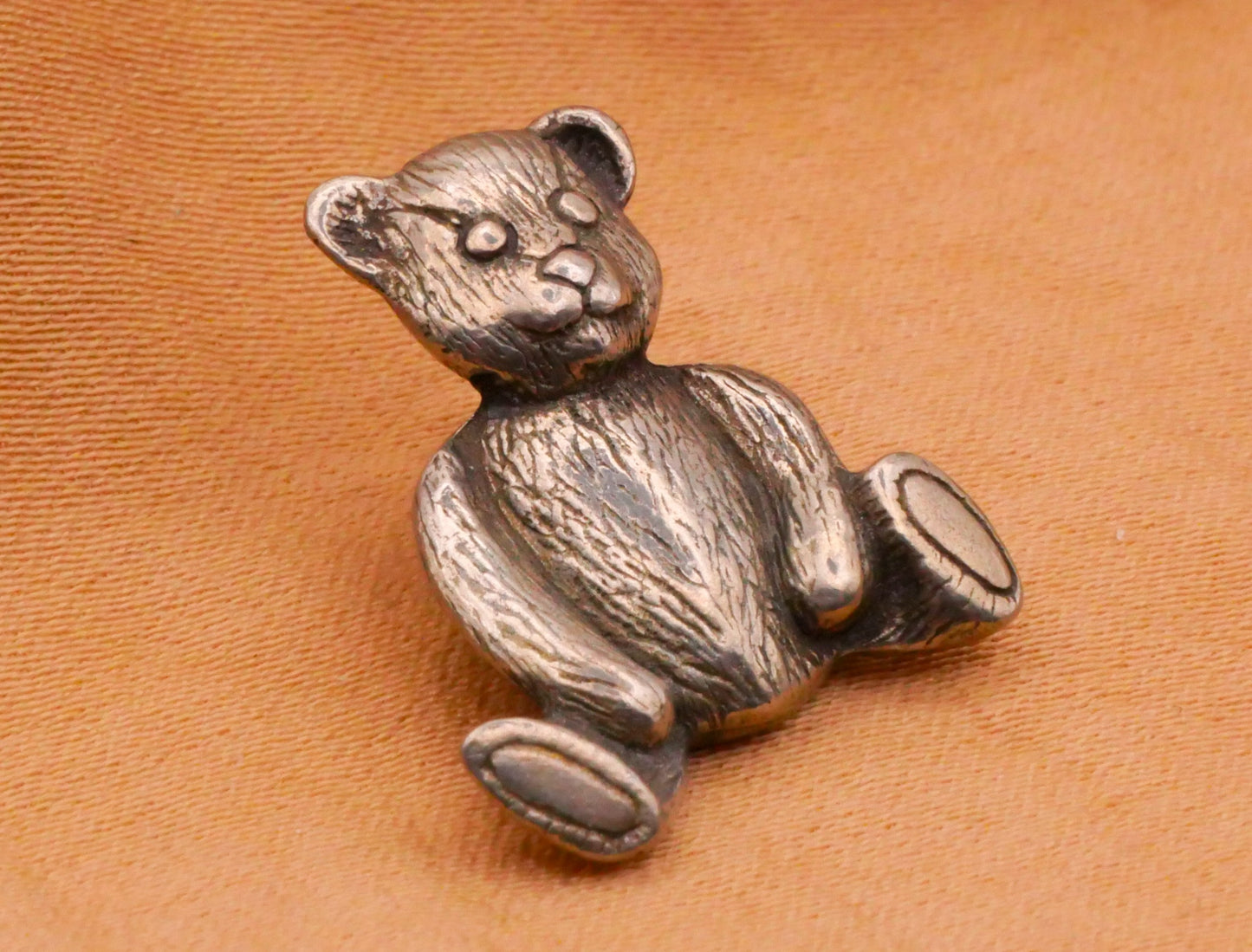 Danforth Pewter Teddy Bear Realistic Back Mark Metal Button 17x20mm