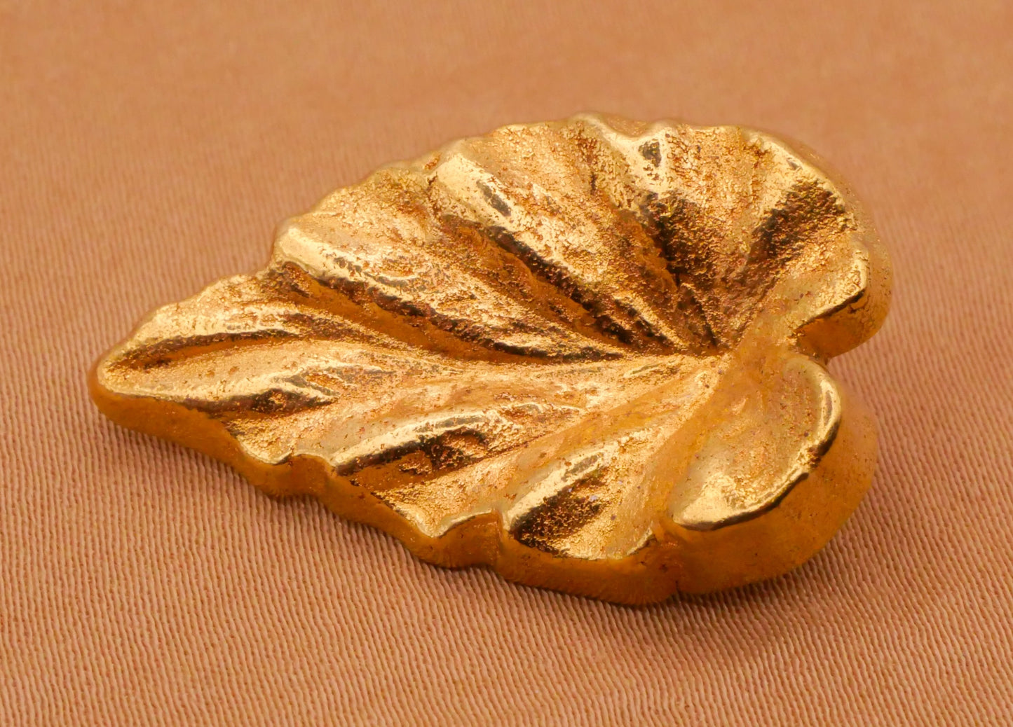 Tropical Leaf Vintage Gold Metallized Plastic Button 19x30mm