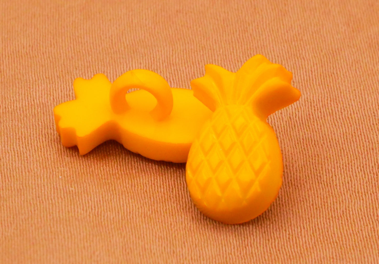 Pineapple Yellow Plastic Small Button 9x15mm