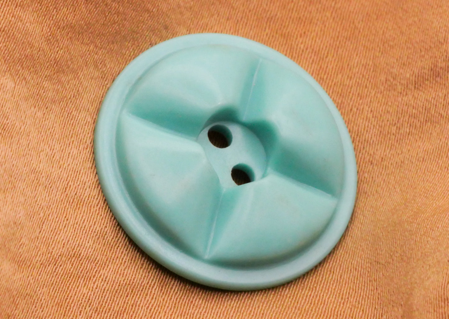 Seafoam Green Turquoise Vintage Plastic Sew-Thru Button 23mm