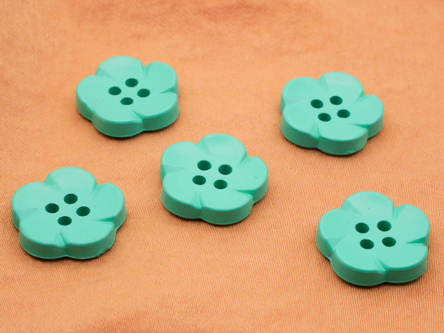 Flower Turquoise Plastic Set of Five Buttons 17mm