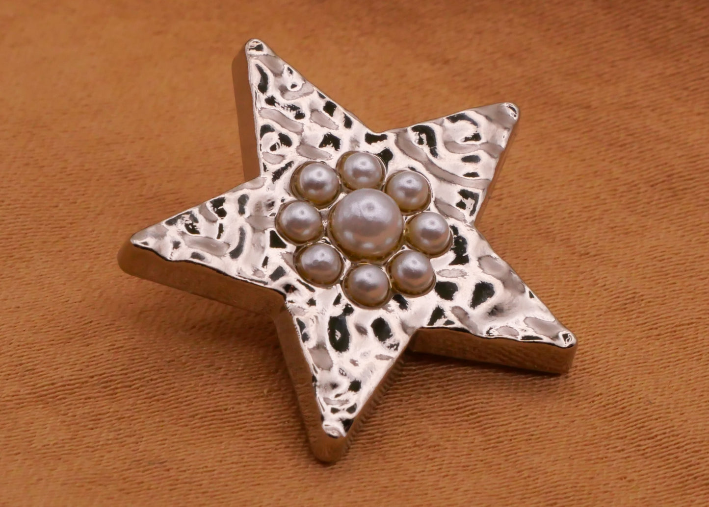 Star Pearls Hammered Silver Metal Button 22mm