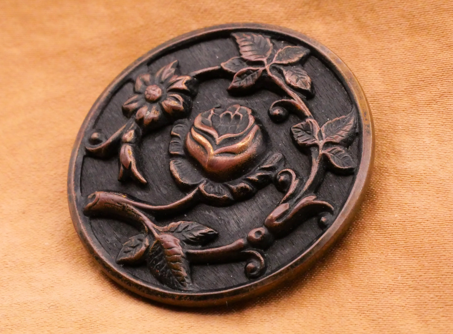 Rose Vine Flower Wood Look Bronze Metal Large Button 35mm