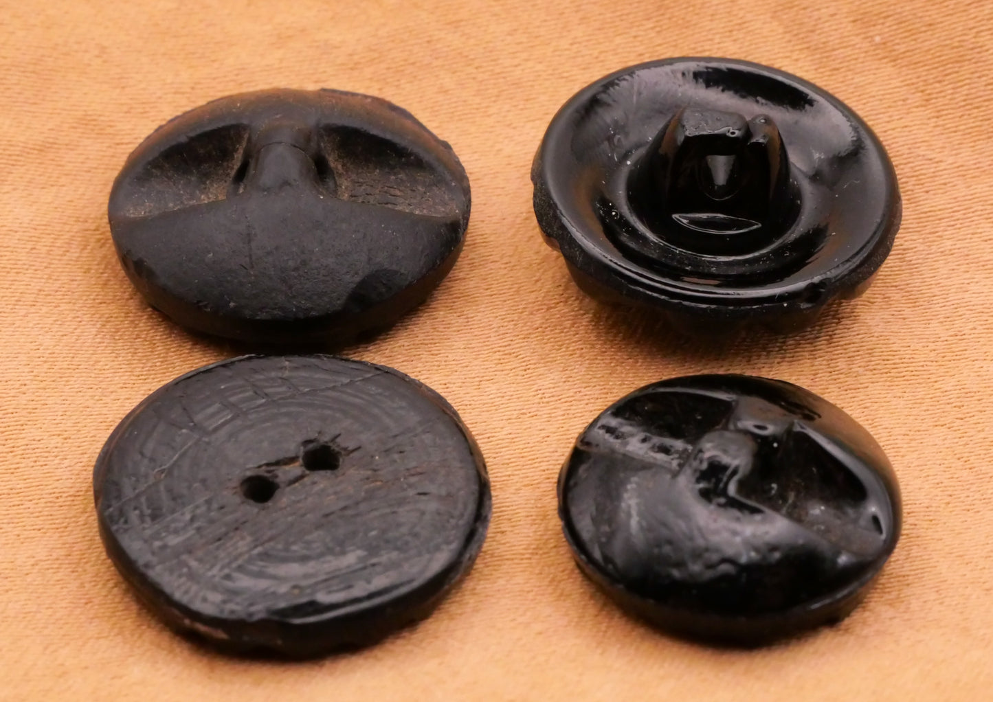 Rose Heart Maze Flowers Black Glass Vintage Button Various 16-18mm