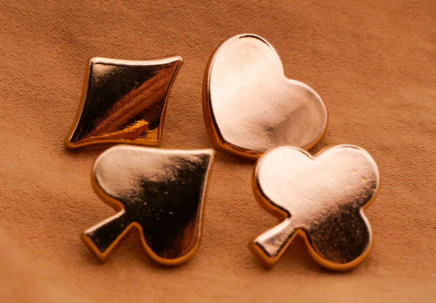 Card Suits Heart Diamond Spade Club Shapes Soft Gold Metal Set of Four Buttons 14x15mm